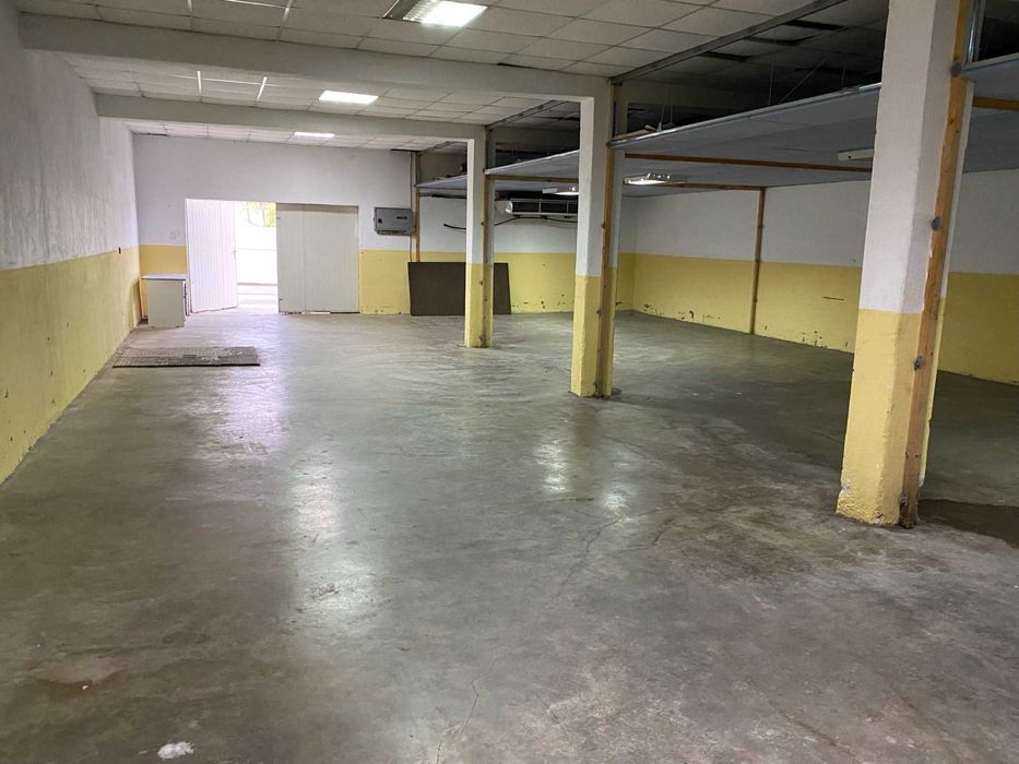 Дава се под наем Склад в Харманли - 800 кв.м за 765 € - Снимка #5