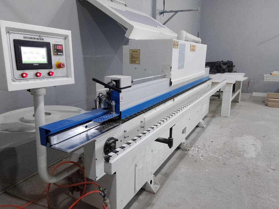 Кромкооблицовочный станок