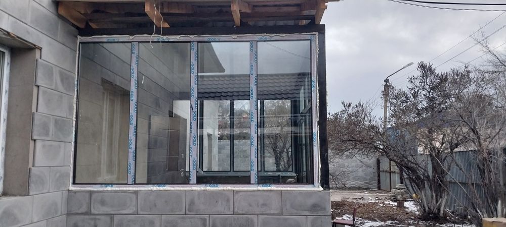 Алюминиевые  витражи