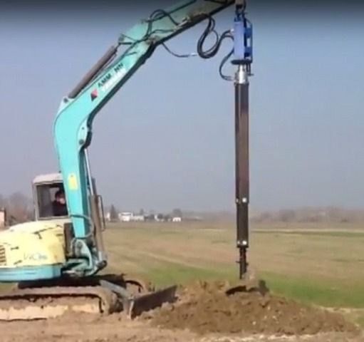 Бурение свай под фундамент