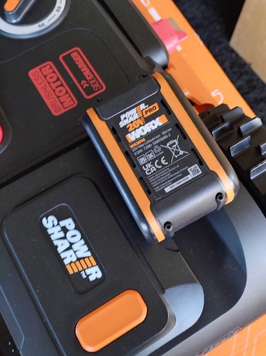 Робот косачка за трева Worx Landroid plus WR167E до 700m²