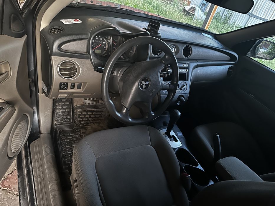 Продам машину Мitsubishi outlander 2004