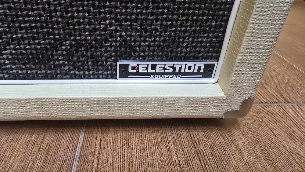 Harley Benton Tube15 Celestion лампово кубе / усилвател за китара