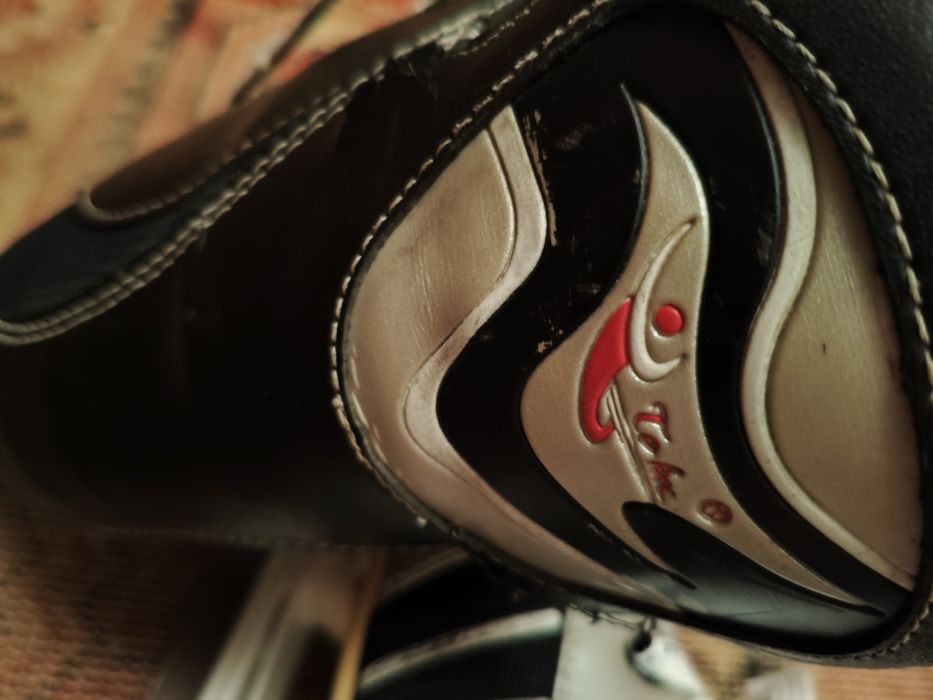 Хоккейные коньки 41 размер