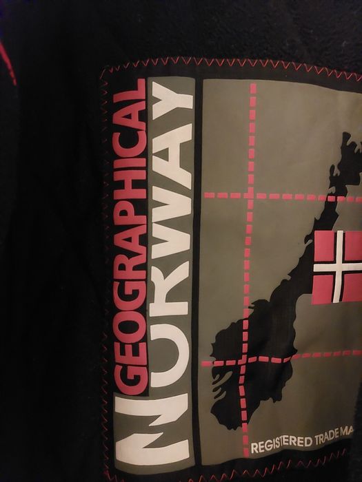 Продавам оригинално мъжко яке ХЛ