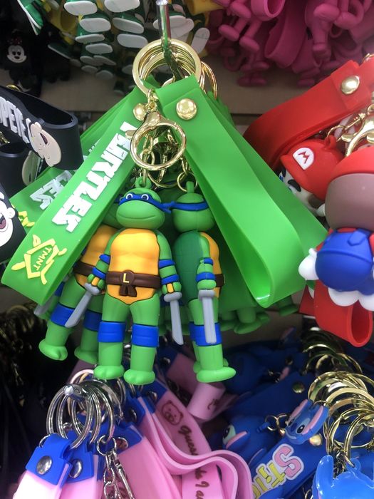 Брелки разные тематики материал силикон