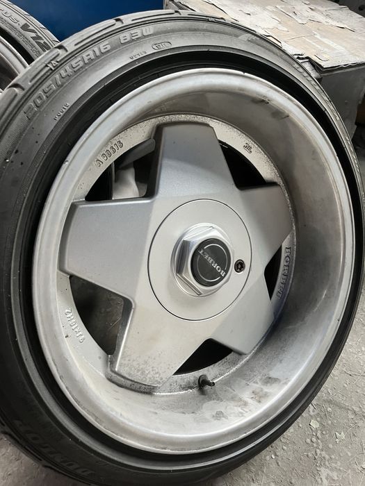 Продам оригинальные диски борбеты р16