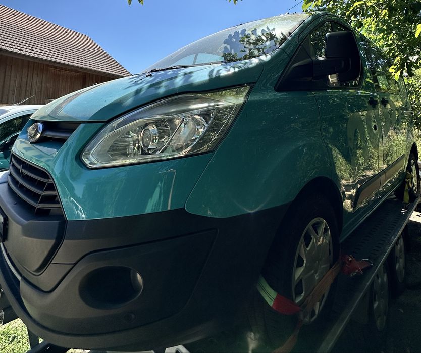 Microbuz Ford Transit Custom