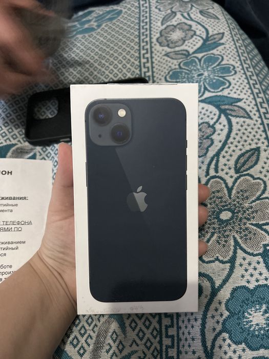 Продается Айфон 13 темно синий