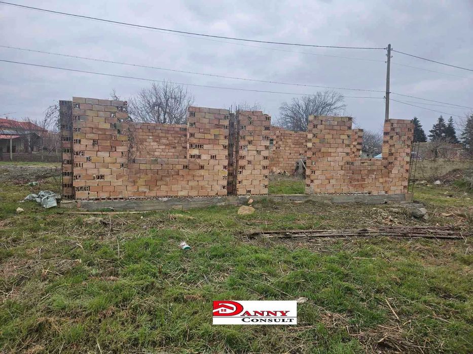 Продава се Парцел в Велико Търново, Акация - 750 кв.м за 15 €/кв.м - Снимка #1