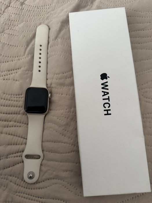 Apple Watch Se (gen2) 40mm starlight ai star sb s/m GPS