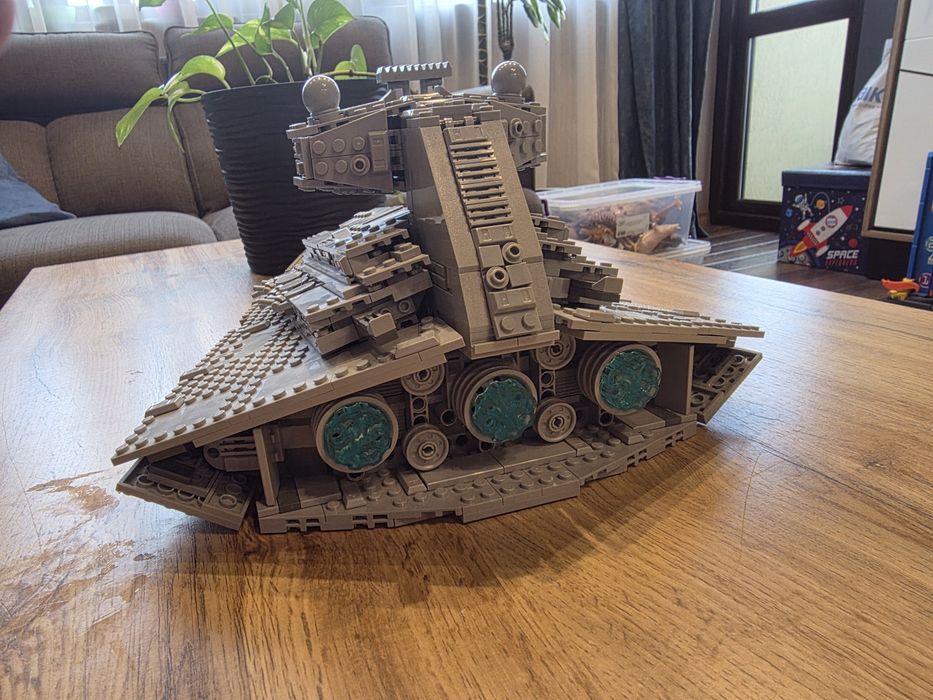 LEGO Star Wars 75394 и 75257