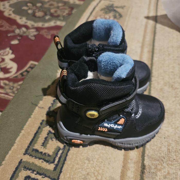 Сопоги для мальчика 25 размер новый