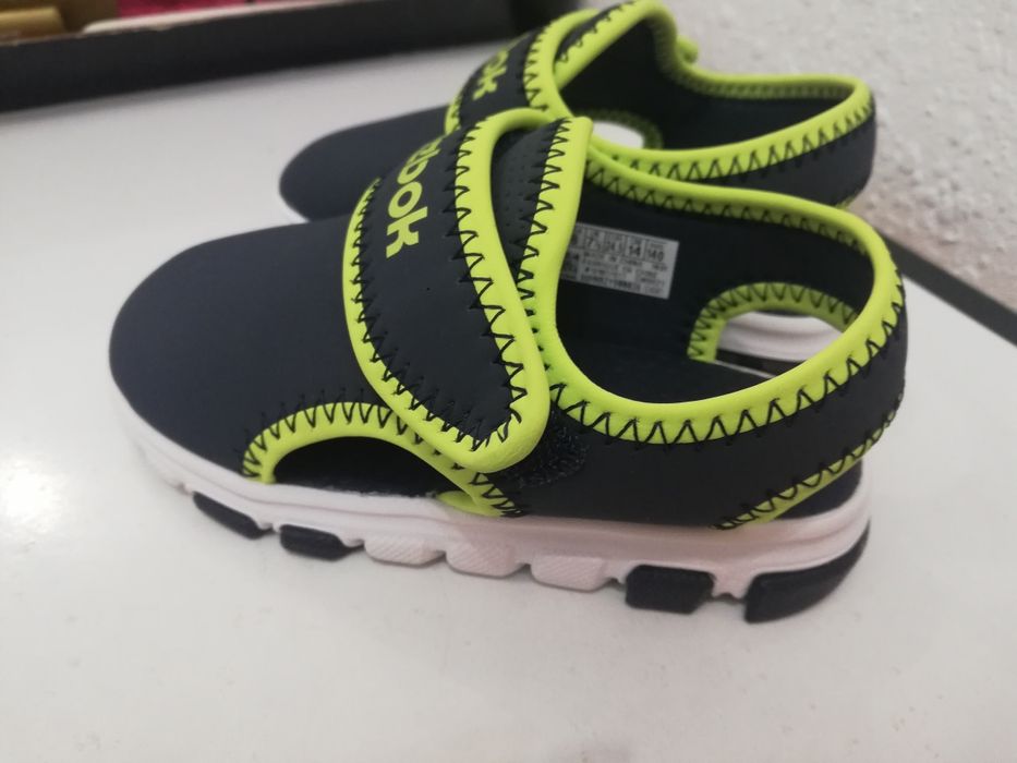 Детски сандали Reebok, момче, нови
