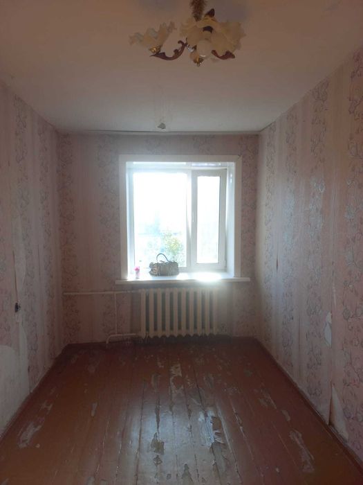 Продам 2 комн. квартиру район кафе  Мороженое