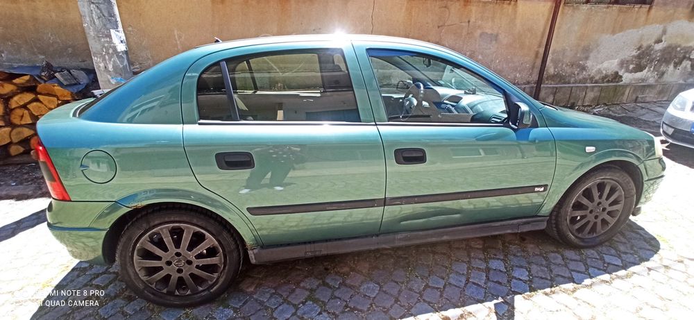 Автомобил Опел Астра