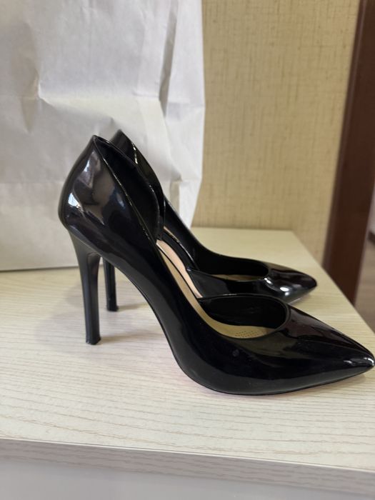 Туфли на шпильке