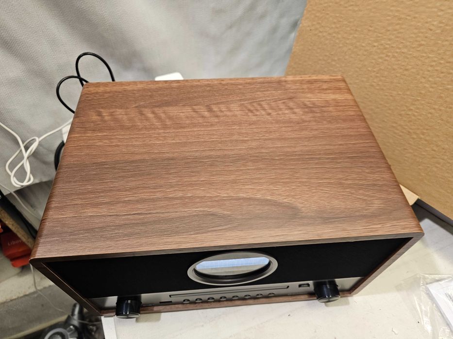 Sistem audio retro All-in-One ENVIVO cu radio digital DAB+/FM, CD player MP3, Bluetooth, USB inregistrare si carcasa din lemn