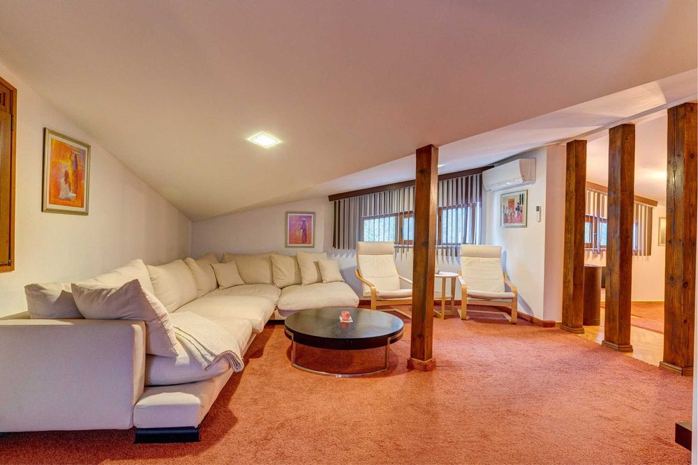 Продава се Четиристаен апартамент в к.к. Пампорово - 143 кв.м за 1119 €/кв.м - Снимка #4