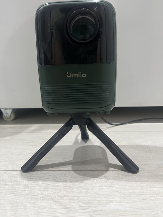 Проектор umiio.