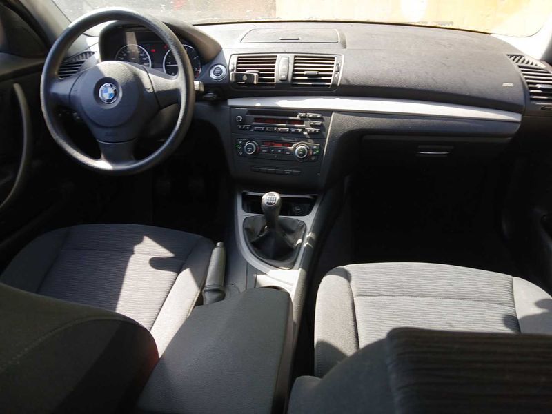 BMW 1er 116d 2011