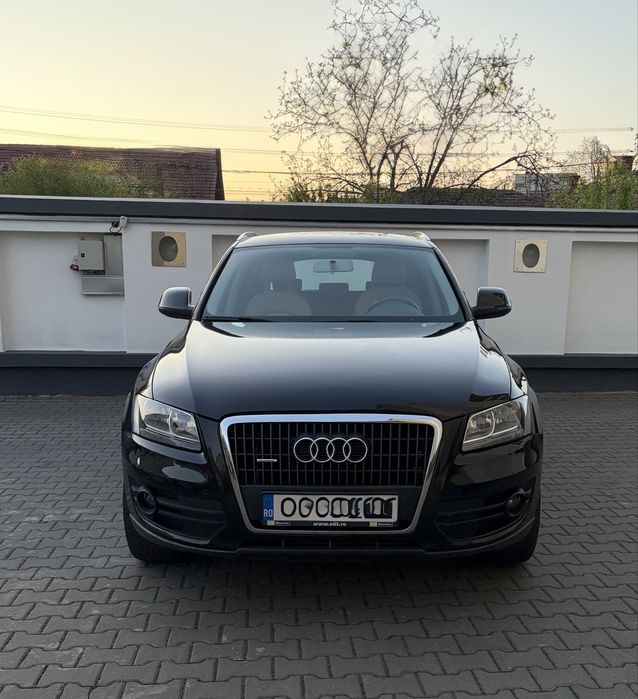 Vand Audi Q5  Quattro, An 2010 , 217000 km , Negru