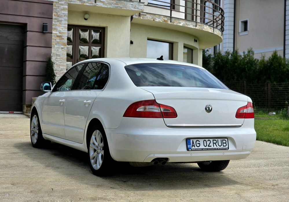 Skoda Superb 2012