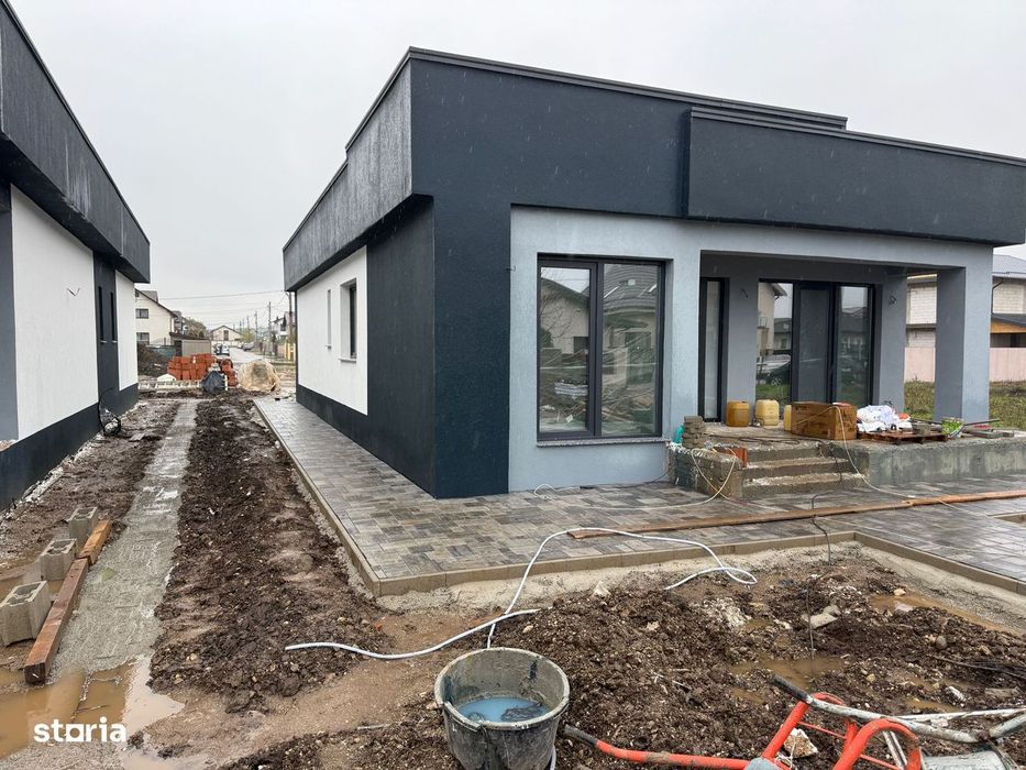 Vila deosebita in Strejnicu