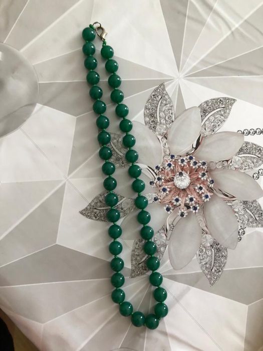 Колье из натуральных камней