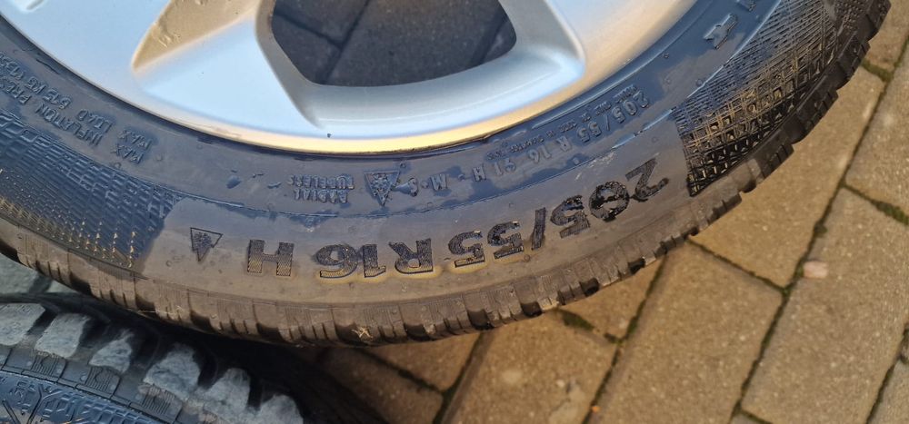 Jante aliaj +Cauciucuri de iarna R16