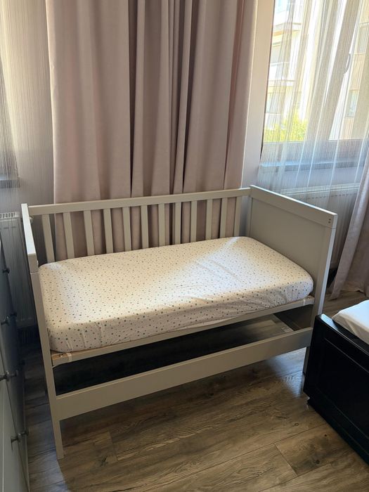 Patut ikea culoare gri scandinav plus saltea
