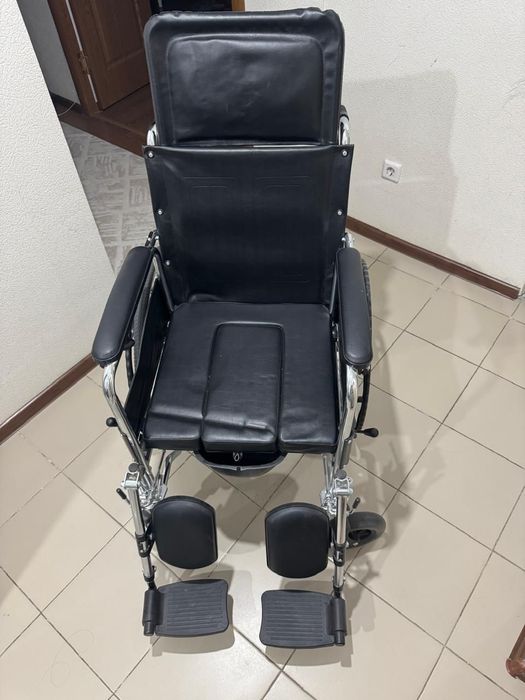 Продам инвалидную коляску