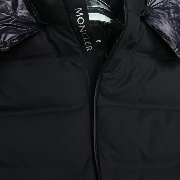 Geaca Moncler - calitate premium