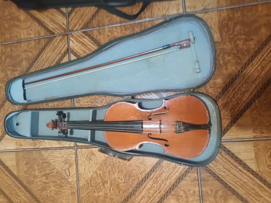 Vioara de vânzare