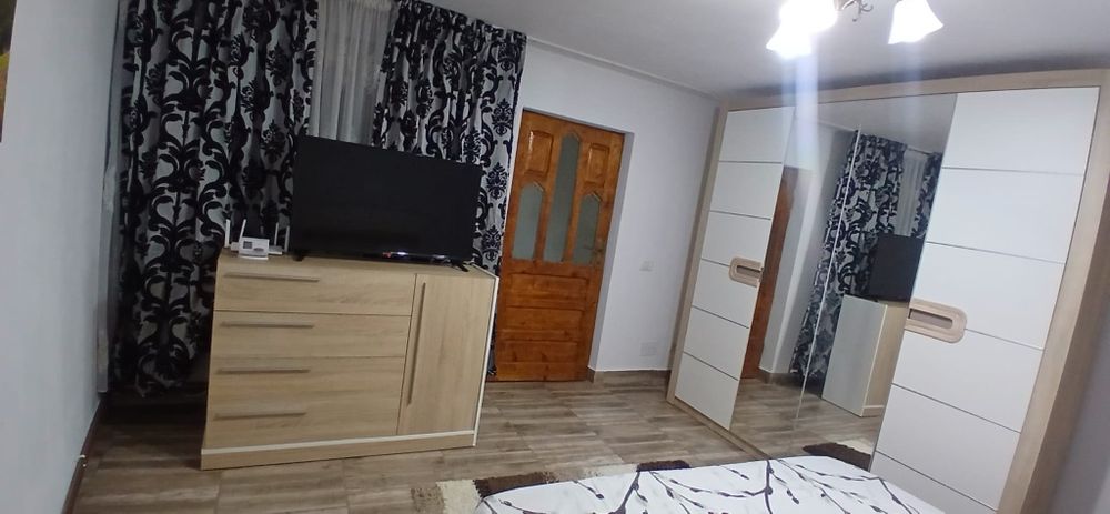 Casa de inchiriat valea rosie