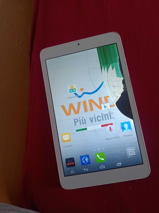 Tabletă Alcatel one touch pixi 3 ,8", display spart pentru piese