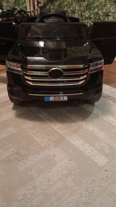 Продается детский автомобиль