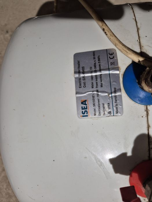 Vand instant apa calda