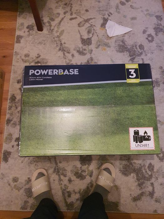Masina de tuns iarba cu baterie 40 volti