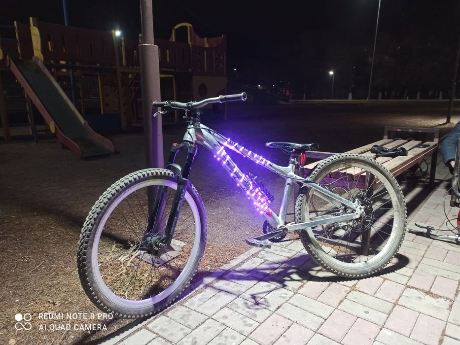 продаю велосипед дерт/треил