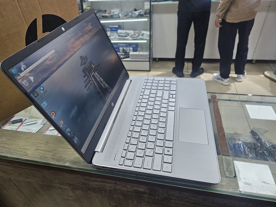 HP Core i3 12-поколения