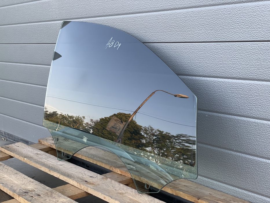 Предно дясно стъкло AUDI A8 S8 D4 4H0845202A