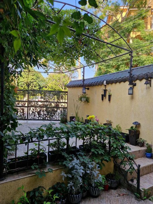 Дава се под наем Двустаен апартамент в Варна, м-т Траката - 40 кв.м за 449 € - Снимка #6