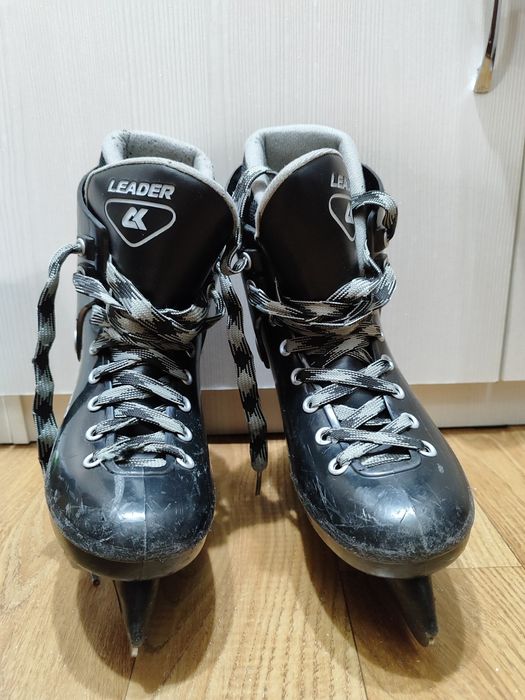 Продаю коньки leader