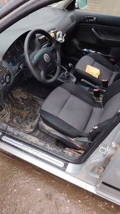 Vând golf 4 break an2002