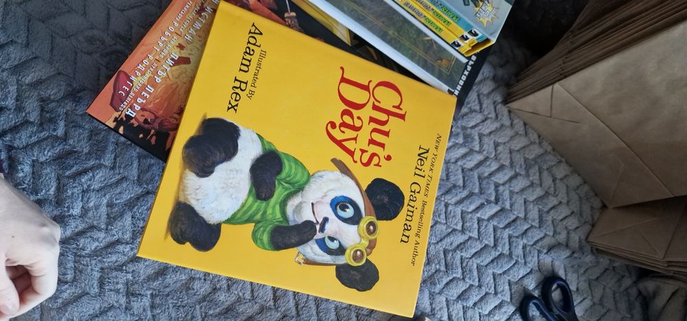 Разпродажба на комикси и специални издания на английски език