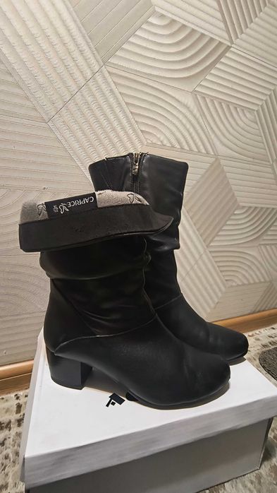 Демисезонные полусапоги Caprice 36 размер