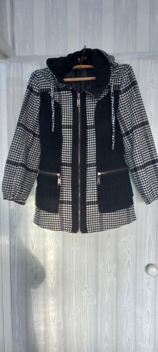 Куртка и пальто женские, осенние.