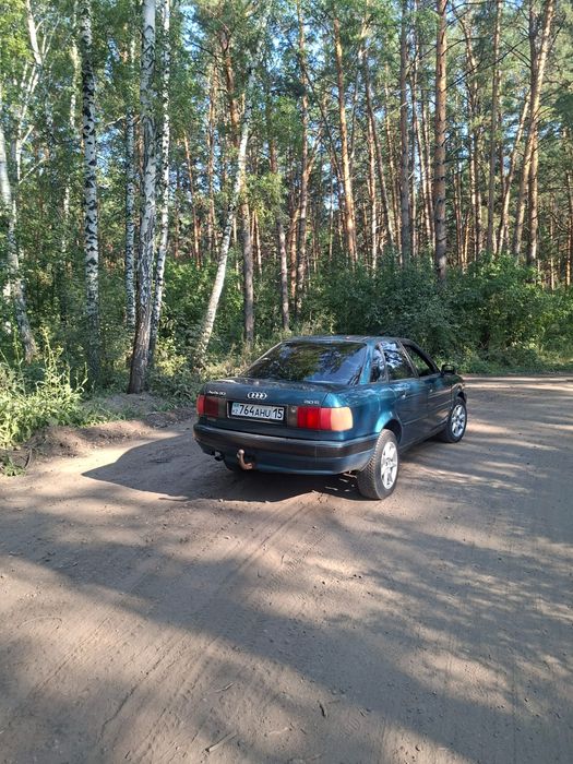 Продам Ауди 80 б4