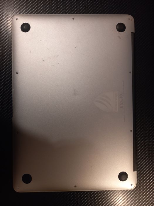 Laptop MacBook 13 inch OS Monterey cu incarcator